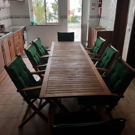 Geräumige Mit Terrasse In Strandnähe *